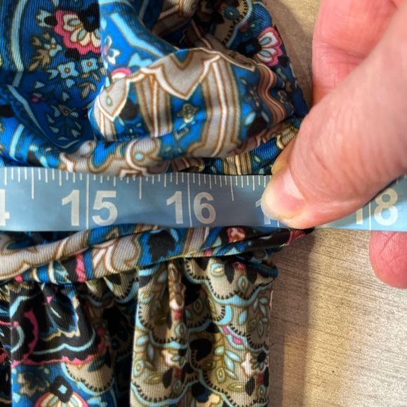 London Times Woman MIDI Dress in Floral Print Handkerchief Hem Size 1X - Picture 3 of 11